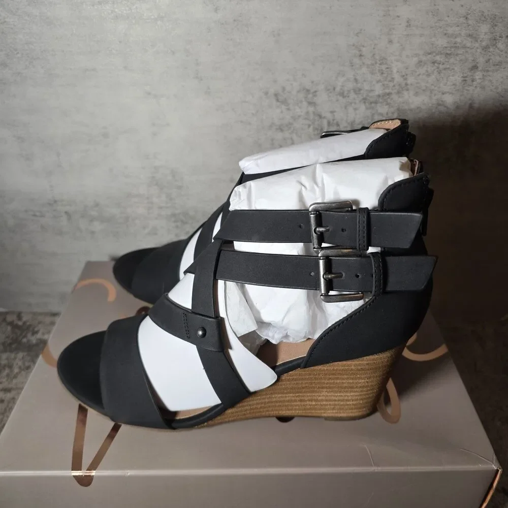 Crown Vintage Cirque Brown Strappy Wedge Sandals Heels Vegan NEW Size 10